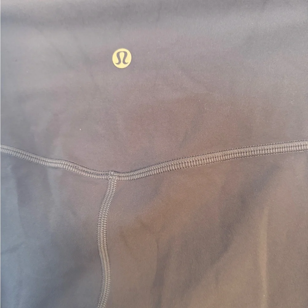 🎀HP🎀 LULULEMON LEGGINGS NWOT Sz 12 Inseam 22” 🎀 - Picture 4 of 5
